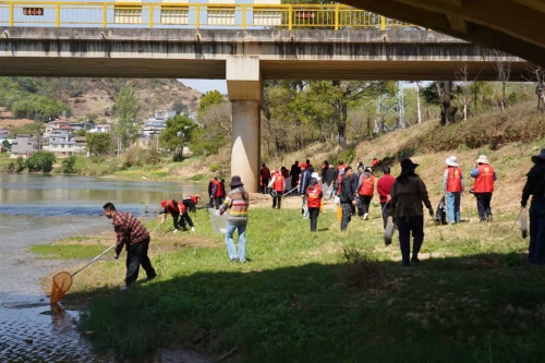 f69335bbda169ba3a6be486310c839e2